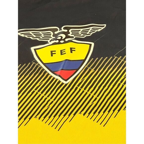 2019-20 Ecuador Home Shirt  JERSEY SIZE M - Picture 8 of 9